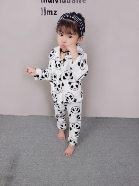 Pijamale copii pentru fetita cu aplicatii in alb si roz