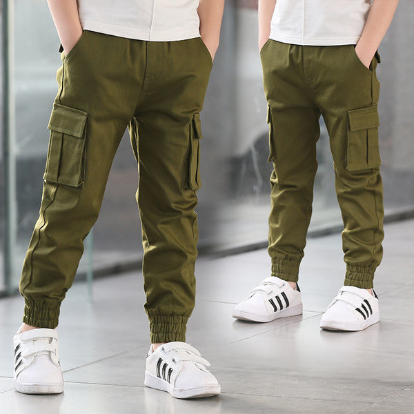 Παιδικά παντελόνια σε τρία χρώματα για αγόρια