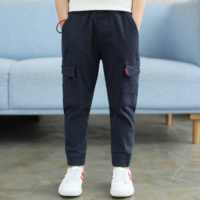 Παιδικά παντελόνια σε διάφορα χρώματα για αγόρια