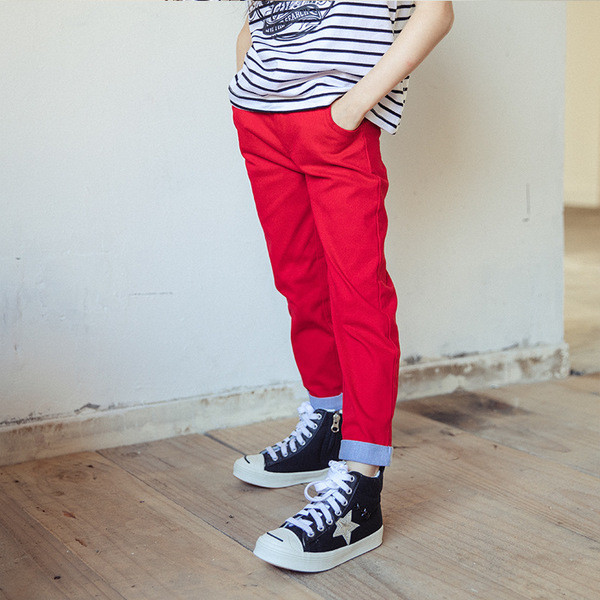 Pantaloni copii pentru o fata in roz