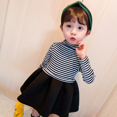 Rochie moderna pentru copii in dungi cu maneci lungi in doua culori