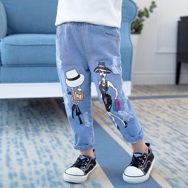 Blugi moderni pentru copii pentru o fata cu aplicatie