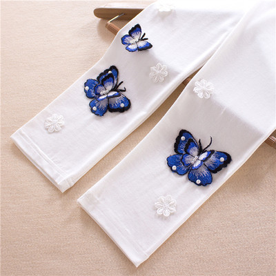 Gyermek modern ék, több színben hímzéssel és 3D elemmel