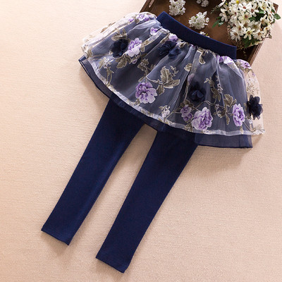 Fusta-pantaloni copii in mai multe culori cu dantela si decor floral