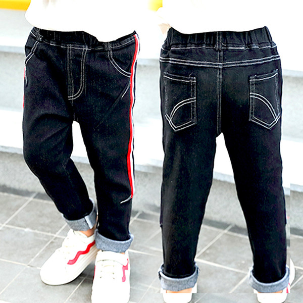 Παιδικά τζιν σε σκούρο χρώμα με ελαστική μέση για αγόρια