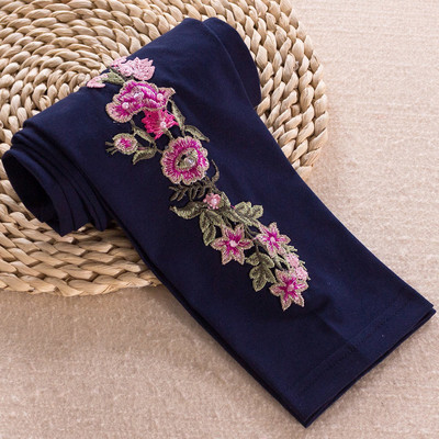 Gyermek modern ék, több színben virág formájú hímzéssel