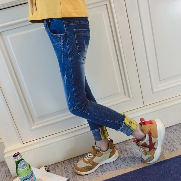 Blugi copii pentru fata cu motive rupte - model Slim