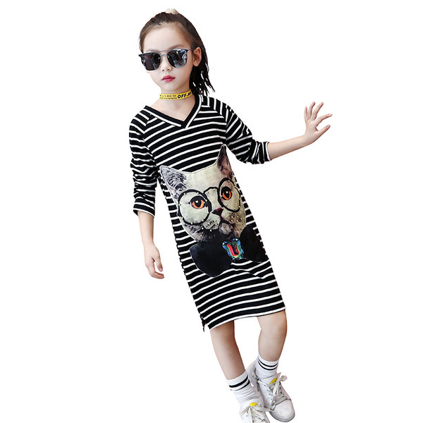 Rochie casual dama cu decolteu in V si aplicatie colorata - cat