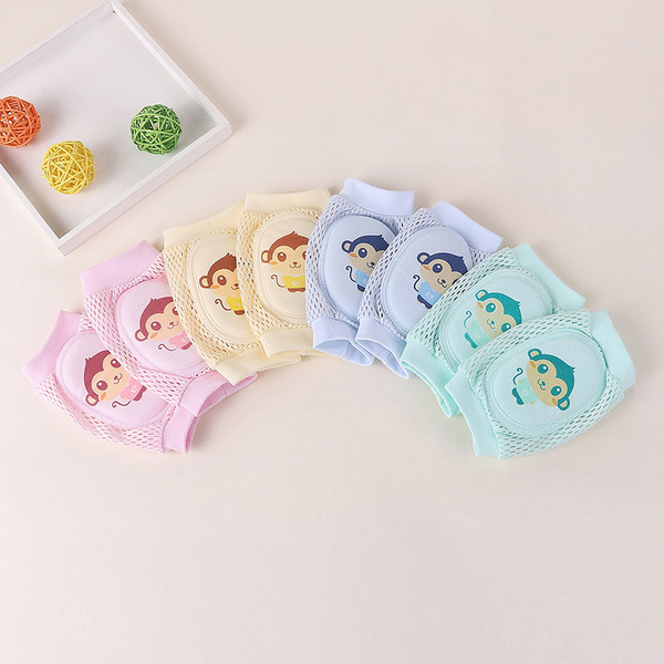 Genunchi pentru bebelusi in mai multe culori cu imprimeu animal