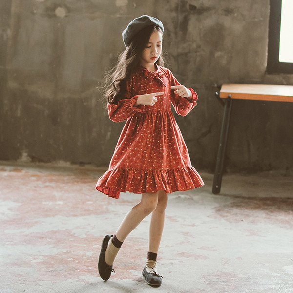 Rochie modernă pentru copii cu mâneci lungi croiate model