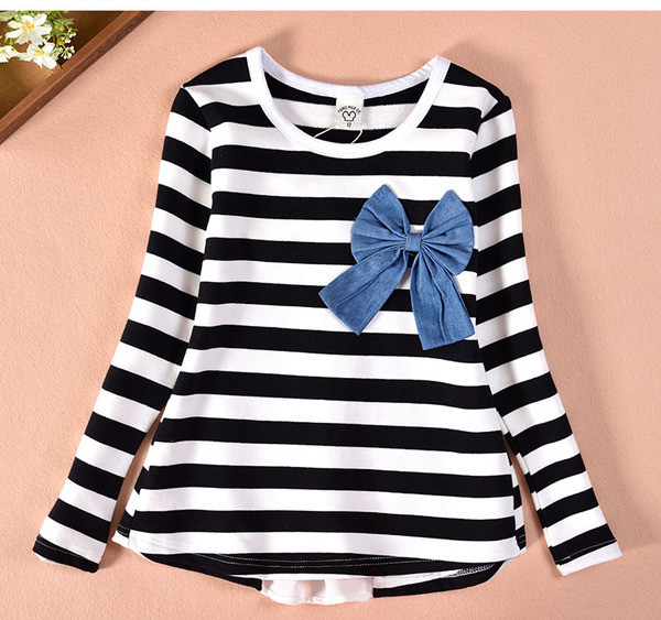 Bluza pentru copii pentru o fata cu panglica