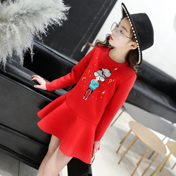 NOU Rochie modernă pentru copii cu aplicație colorată și mâneci lungi în roșu