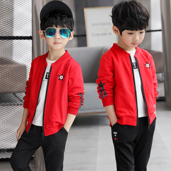 Детско яке в два цвята с О-образна яка и надпис