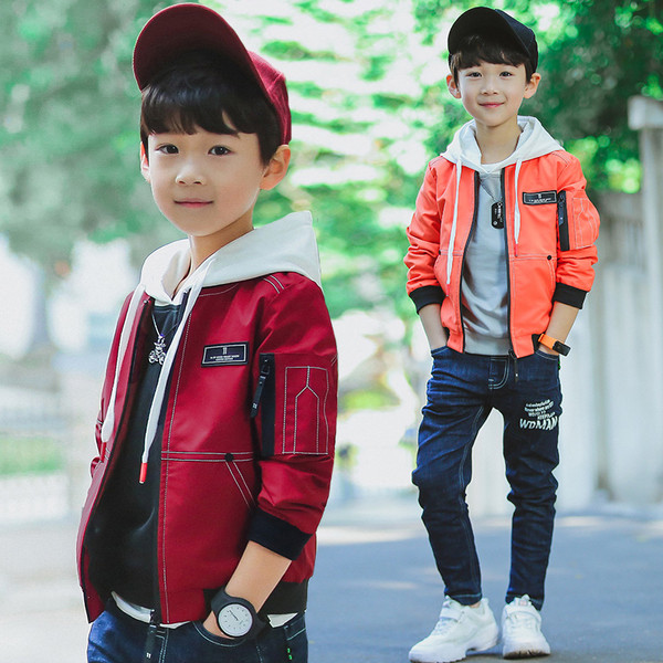 Детско тънко яке в четири цвята с имитация външен шев 