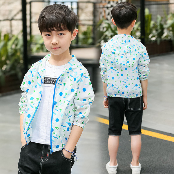 Geaca pentru copii cu gluga si motive colorate