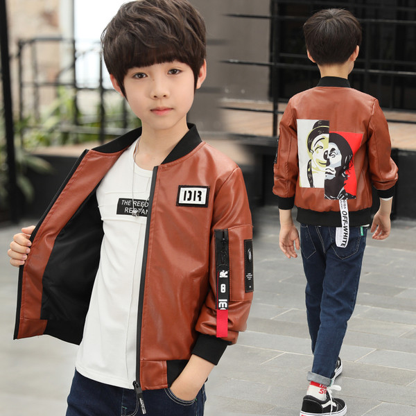 Geaca moderna pentru copii din piele ecologica in doua culori cu imprimeu