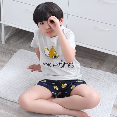 Pijamale copii pentru baieti in diferite modele - Tricou cu imprimeu si pantaloni scurti