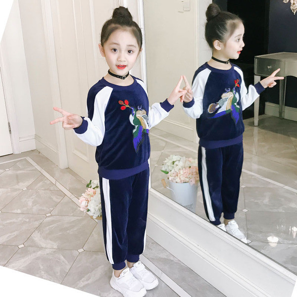 Set sport si casual pentru copii - bluza cu broderie si pantaloni lungi cu talie inalta