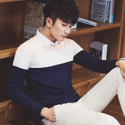 Bluză bărbătească modernă cu decolteu în V în mai multe culori