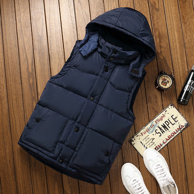 Мъжки елек в няколко цвята с качулка