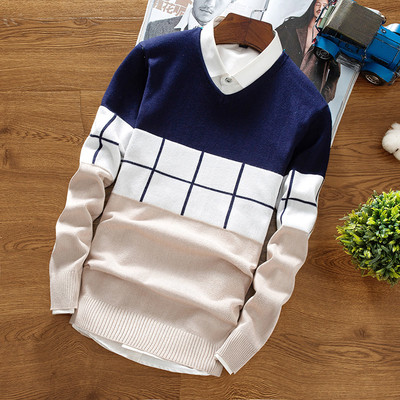 Модерен мъжки пуловер с интересна цветна бродерия в няколко цвята