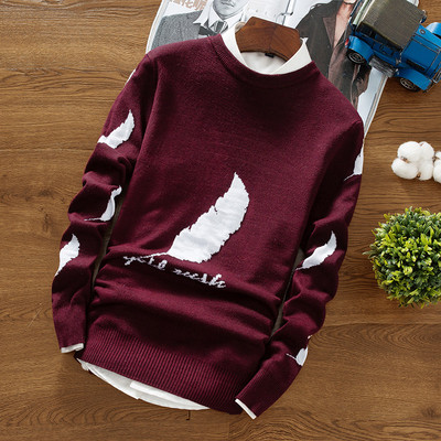 Модерен мъжки пуловер с интересна цветна бродерия в няколко цвята