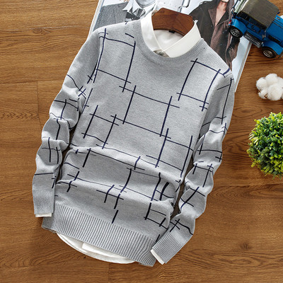 Модерен мъжки пуловер с интересна цветна бродерия в няколко цвята