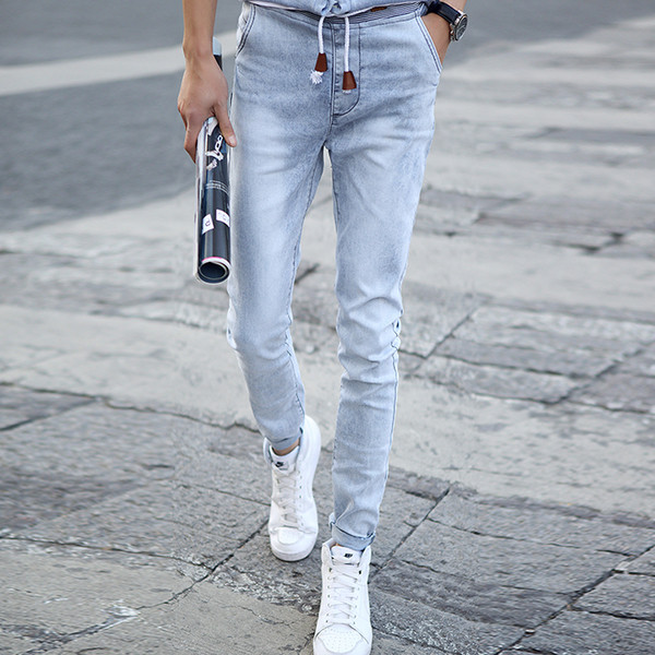 Blugi barbatesti cu talie elastica de culoare deschisa