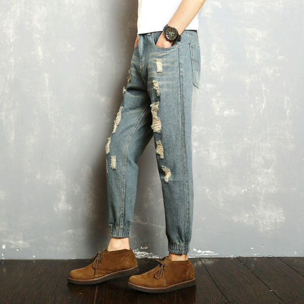 Blugi barbati - model drept in culoare deschisa