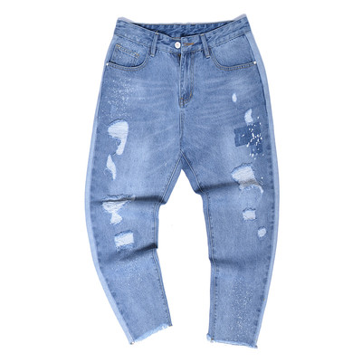 Blugi barbatesti moderni - model larg in culoare deschisa