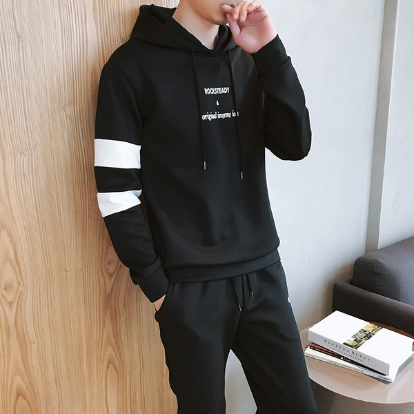 Мъжки спортен екип в няколко цвята - суичър с качулка и долнище