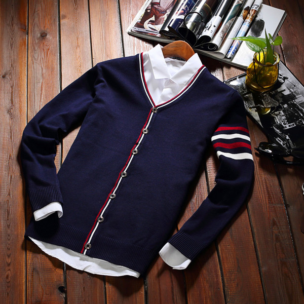 Ανδρικ'η ζακέτα με V-λαιμό και χρωματιστές άκρες - διάφορα μοντέλα