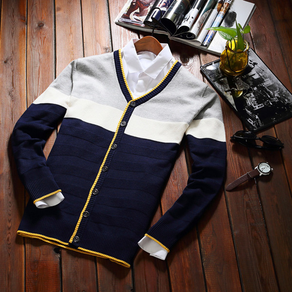 Ανδρικ'η ζακέτα με V-λαιμό και χρωματιστές άκρες - διάφορα μοντέλα