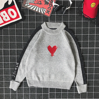 Ежедневен мъжки плътен пуловер с цветна апликация в няколко цвата