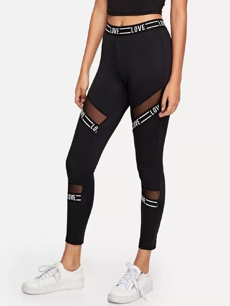 Модерен дамски клин за спорт в черен цвят