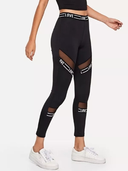 Модерен дамски клин за спорт в черен цвят