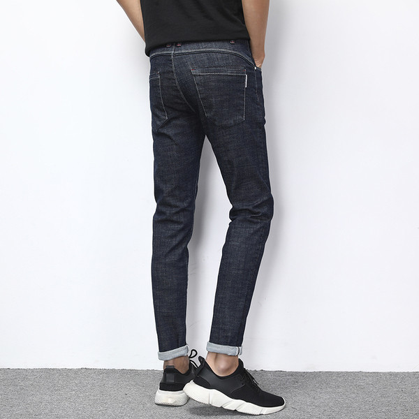 Blugi barbati - model drept in culoare inchisa