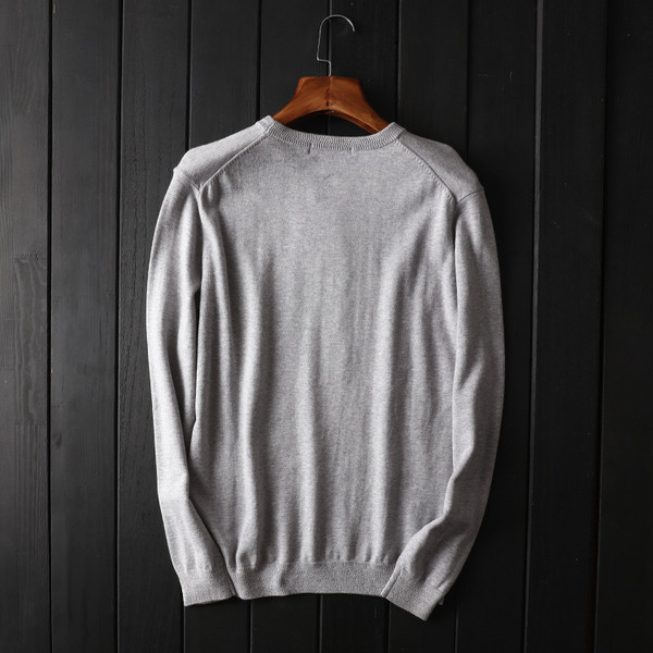 Bluza barbati sport-casual cu broderie colorata