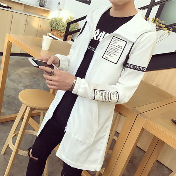 Мъжко тънко яке в няколко цвята с надпис