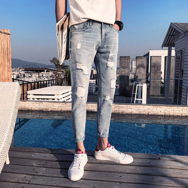 Blugi de bărbați stilați, de culoare deschisă