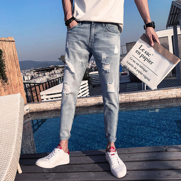 Blugi de bărbați stilați, de culoare deschisă