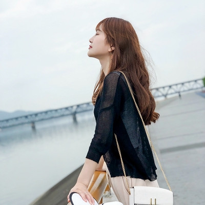 Γυναικεία ζακέτα σε διάφορα χρώματα, κατάλληλη για τη καθημερινή ζωή