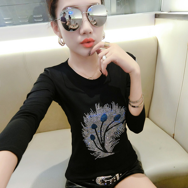 Γυναικείες μπλούζες κυρίες με Ο-λαιμόκοψη με διακοσμητικές πέτρες σε λευκό και μαύρο