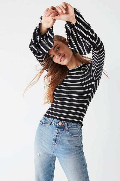 Bluză casual de damă în dungi cu mâneci lotus