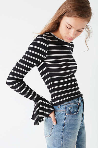 Bluză casual de damă în dungi cu mâneci lotus