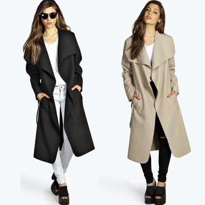 Модерно дамско палто с джобове и V- образна яка в три  цвята 