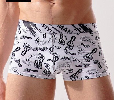 Комфортно мъжко бельо с апликация - различни модели