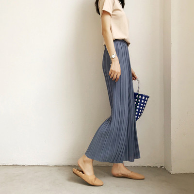 Pantaloni plisati de dama in trei culori