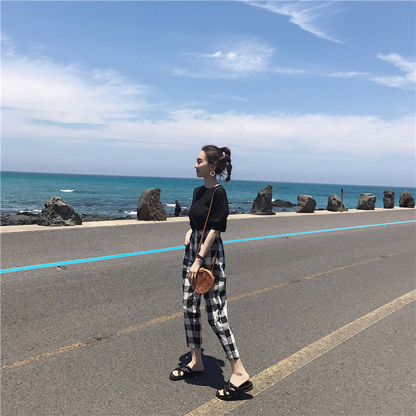 Pantaloni moderni de dama cu talie elastica inalta