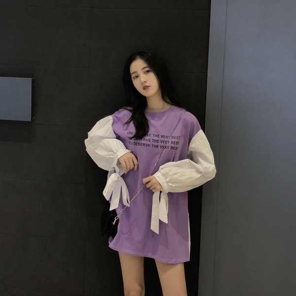 Bluză de damă modernă în două culori cu panglici și inscripție